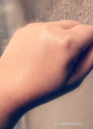 산심 명연수 멀티 스틱 밤 0.38oz 수분 스틱 집중 주름 케어 — 5점을 준 리뷰어가 2022년 11월 올린 사용 사진