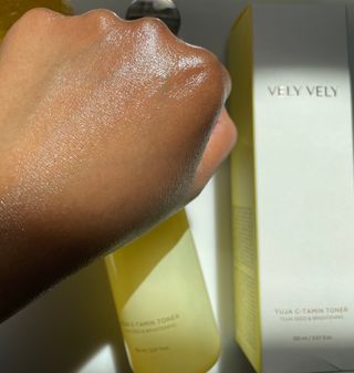 VELY VELY Yuja C-Tamin Toner — 4점을 준 리뷰어가 2021년 4월 올린 사용 사진