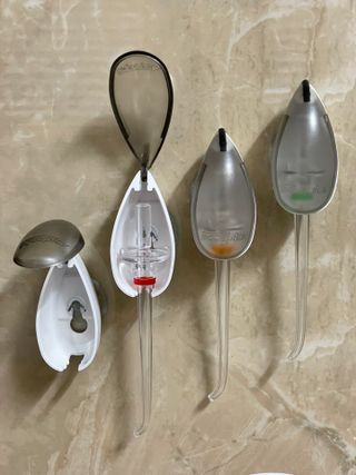Aquapick AQ-350 물 Flosser 전기 치과 수조 치아 용 전문 구강 세정기 — 4점을 준 리뷰어가 2022년 4월 올린 사용 사진