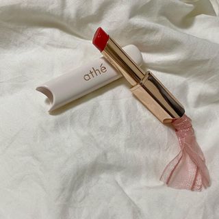 ATHE AUTHENTIC AIRY LIP BALM / 비건립밤 / 어센틱립밤 / 에어리립밤 (수정 요청) — 5점을 준 리뷰어가 2022년 8월 올린 사용 사진