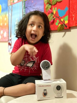 온습도 모니터와 스마트 리모컨이 탑재된 EGLOO cam S4 1080P Wi-Fi 스마트 카메라 — 3.5점을 준 리뷰어가 2021년 6월 올린 사용 사진