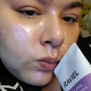 라비엘 RAVIEL 퍼플 쥬얼 클린 필 오프 팩, 마일드 블랙헤드 리무버, 4.1 fl oz(120ml) — 5점을 준 리뷰어가 2022년 9월 올린 사용 사진