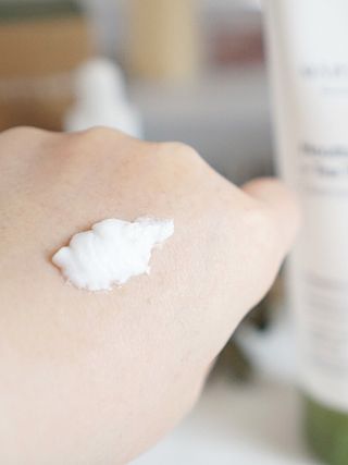 마리엔메이 센서티브 수딩 젤 크림 + 어성초 티트리 추출물 세럼 + 어성초 티트리 모공 클렌징 폼 - 일본어 — 5점을 준 리뷰어가 2021년 9월 올린 사용 사진