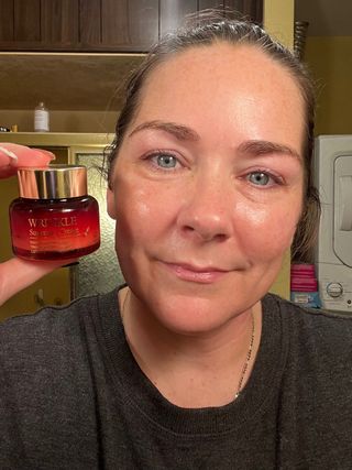 [The Skin House] Wrinkle Supreme Cream — 5점을 준 리뷰어가 2022년 11월 올린 사용 사진