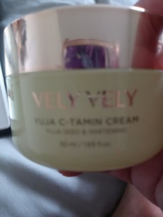 VELY VELY Yuja C-tamin Cream — 5점을 준 리뷰어가 2021년 4월 올린 사용 사진