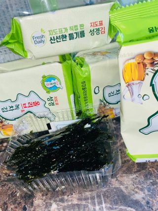 SUNG GYUNG Olive & Green Tea Seaweed Snack Pack of 16 — 5점을 준 리뷰어가 2024년 1월 올린 사용 사진
