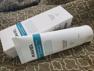 라비엘 RAVIEL 딥 씨 워터 퓨어 바이탈 수딩 젤 5.1 fl oz (150ml) 페이스 &amp; 바디, 쿨링 효과 — 5점을 준 리뷰어가 2022년 9월 올린 사용 사진