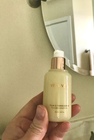 VELY VELY Yuja C-Tamin Serum — 5점을 준 리뷰어가 2021년 4월 올린 사용 사진
