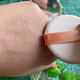 TONEfitSUN 쿠션 12g 비건 톤업 선쿠션 한국산 SPF 50+/ PA++++ — 5점을 준 리뷰어가 2023년 2월 올린 사용 사진