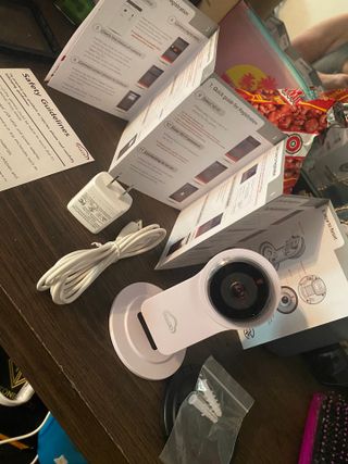 온습도 모니터와 스마트 리모컨이 탑재된 EGLOO cam S4 1080P Wi-Fi 스마트 카메라 — 5점을 준 리뷰어가 2021년 6월 올린 사용 사진