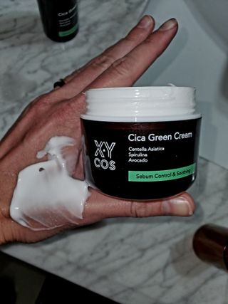 Cica Green Line [Toner, Serum, Cream] — 3점을 준 리뷰어가 2021년 9월 올린 사용 사진