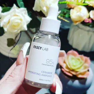 파시랩 USA_[FASCY LAB] 세라마이드 하이드레이팅 앰플 — 5점을 준 리뷰어가 2022년 1월 올린 사용 사진