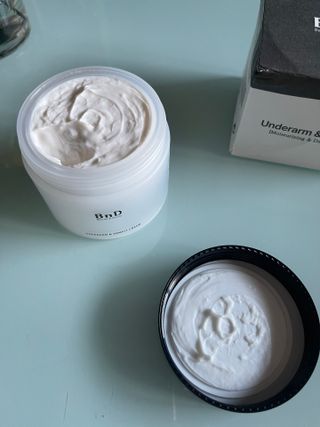 비엔디 2나우[ENG]BnD Body Whitening Underarm Cream — 5점을 준 리뷰어가 2024년 11월 올린 사용 사진