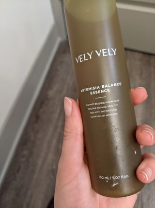 VELY VELY Artemisia Balance Essence — 4점을 준 리뷰어가 2021년 4월 올린 사용 사진