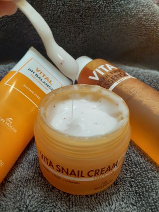 Vita Snail Trio Set [First Essence, Cream, Gel Cleanser] — 5점을 준 리뷰어가 2021년 9월 올린 사용 사진