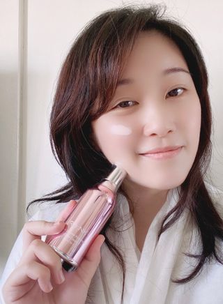 Re:NK 리엔케이 핑크 볼륨 래디언스 컬러크림 — 5점을 준 리뷰어가 2021년 12월 올린 사용 사진