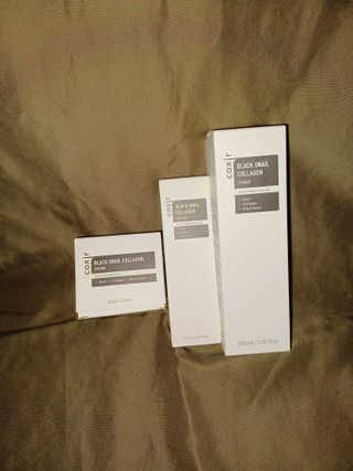 Black Snail Collagen Trio Set [Toner, Serum and Cream] — 4점을 준 리뷰어가 2021년 10월 올린 사용 사진