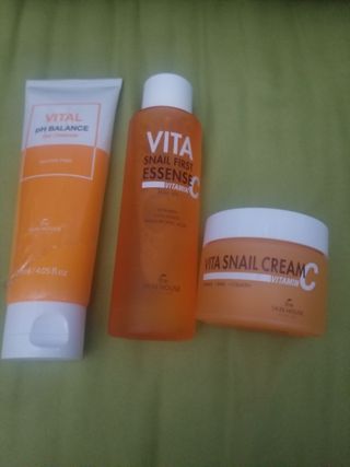 Vita Snail Trio Set [First Essence, Cream, Gel Cleanser] — 5점을 준 리뷰어가 2021년 9월 올린 사용 사진