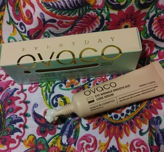 오바코 ovaco eye wrinkle smooth out serum — 5점을 준 리뷰어가 2022년 2월 올린 사용 사진