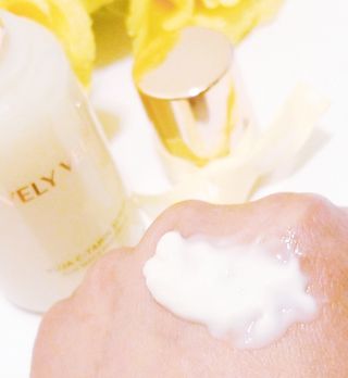 VELY VELY Yuja C-Tamin Serum — 5점을 준 리뷰어가 2021년 4월 올린 사용 사진