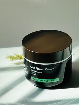 [XYCOS] Cica Green Cream (Vegan) — 5점을 준 리뷰어가 2022년 4월 올린 사용 사진