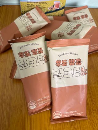 느랑풀 USA_ [neurangpul] JEJU UDO PEANUT MILKTEA 30g*10 — 5점을 준 리뷰어가 2025년 7월 올린 사용 사진
