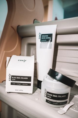 COXIR 블랙 스네일 콜라겐 크림 50ml &amp; 세라마이드 마이크로 더마 클렌저 120ml — 3.5점을 준 리뷰어가 2021년 8월 올린 사용 사진