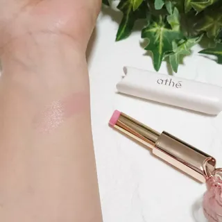 ATHE AUTHENTIC AIRY LIP BALM / 비건립밤 / 어센틱립밤 / 에어리립밤 (수정 요청) — 5점을 준 리뷰어가 2022년 8월 올린 사용 사진