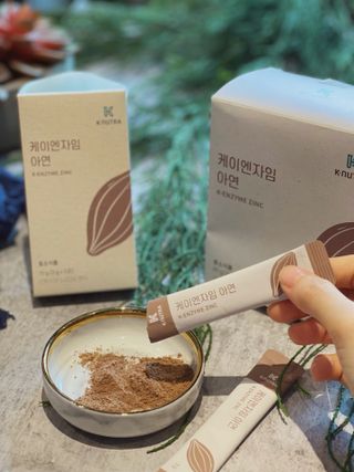 [쿠누트라] K・ENZYME 아연 카카오/3gx30 파우더 스틱 — 5점을 준 리뷰어가 2022년 7월 올린 사용 사진