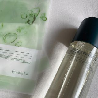 Pyunkang Yul 편강 율 진정 수분 강화 토너 150ml & 진정 마스크팩 10ea — 2.5점을 준 리뷰어가 2021년 8월 올린 사용 사진