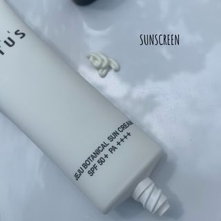 제주 보태니컬 선크림/더 퓨어 로터스 어메니티 세트/연꽃잎 마스크 - 진정 — 5점을 준 리뷰어가 2022년 8월 올린 사용 사진