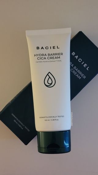 바시엘 BACIEL 바시엘 하이드라 베리어 시카 크림 — 4.5점을 준 리뷰어가 2021년 5월 올린 사용 사진