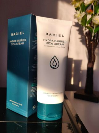바시엘 BACIEL 바시엘 하이드라 베리어 시카 크림 — 5점을 준 리뷰어가 2021년 5월 올린 사용 사진