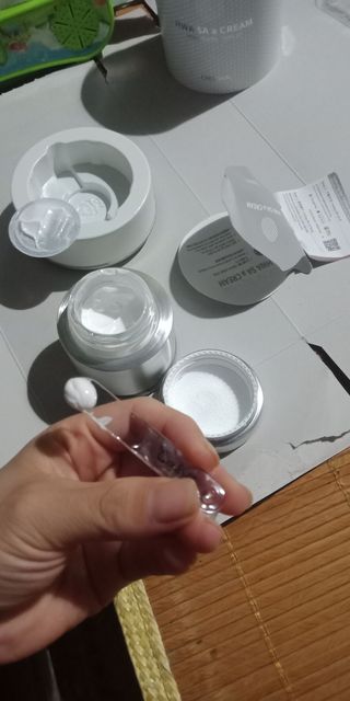 CRE8SKIN(크리에이트스킨) 화사한크림 — 5점을 준 리뷰어가 2022년 3월 올린 사용 사진