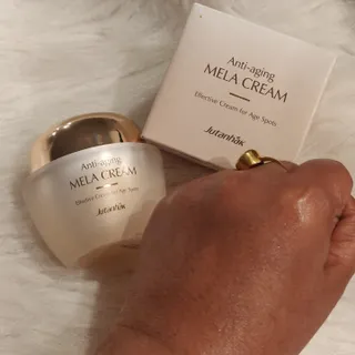 Jutanhak 안티에이징 멜라 크림 50ml / 1.69oz 잡티 &amp; 다크 스팟 케어 하이드레이팅 크림 — 5점을 준 리뷰어가 2023년 6월 올린 사용 사진