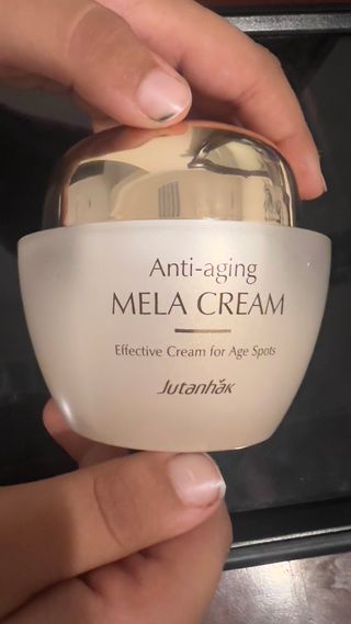 Jutanhak 안티에이징 멜라 크림 50ml / 1.69oz 잡티 &amp; 다크 스팟 케어 하이드레이팅 크림 — 5점을 준 리뷰어가 2022년 11월 올린 사용 사진
