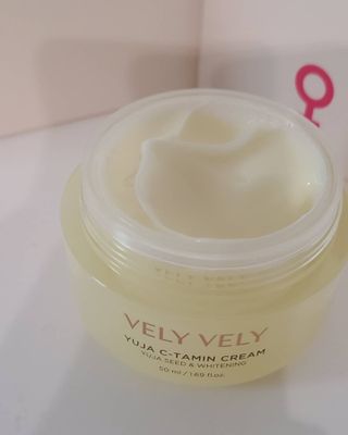 VELY VELY Yuja C-tamin Cream — 5점을 준 리뷰어가 2021년 4월 올린 사용 사진