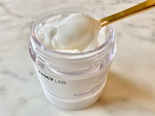 파시랩 USA_[FASCY LAB] 세라마이드 하이드레이팅 크림 — 4.5점을 준 리뷰어가 2021년 9월 올린 사용 사진