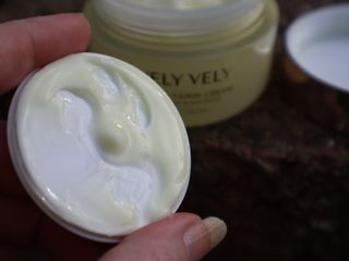 VELY VELY Yuja C-tamin Cream — 5점을 준 리뷰어가 2021년 5월 올린 사용 사진