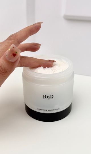 비엔디 2나우[ENG]BnD Body Whitening Underarm Cream — 5점을 준 리뷰어가 2025년 1월 올린 사용 사진