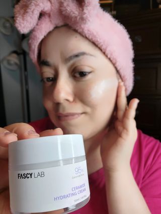 파시랩 USA_[FASCY LAB] 세라마이드 하이드레이팅 크림 — 5점을 준 리뷰어가 2022년 1월 올린 사용 사진