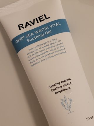 라비엘 RAVIEL 딥 씨 워터 퓨어 바이탈 수딩 젤 5.1 fl oz (150ml) 페이스 &amp; 바디, 쿨링 효과 — 4점을 준 리뷰어가 2022년 9월 올린 사용 사진