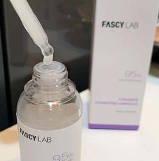 파시랩 USA_[FASCY LAB] 세라마이드 하이드레이팅 앰플 — 4점을 준 리뷰어가 2022년 1월 올린 사용 사진