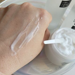 Black Snail Collagen Trio Set [Toner, Serum and Cream] — 3.5점을 준 리뷰어가 2021년 9월 올린 사용 사진