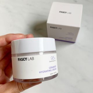파시랩 USA_[FASCY LAB] 세라마이드 하이드레이팅 크림 — 4.5점을 준 리뷰어가 2022년 1월 올린 사용 사진