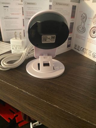 온습도 모니터와 스마트 리모컨이 탑재된 EGLOO cam S4 1080P Wi-Fi 스마트 카메라 — 5점을 준 리뷰어가 2021년 6월 올린 사용 사진