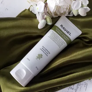 라비엘 머그워트 그린머드 팩투폼 페이스 클렌저, 4.1fl oz(120ml), 2-in-1 멀티 클렌저 — 5점을 준 리뷰어가 2022년 9월 올린 사용 사진