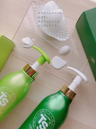 ゴールドプラスセット(シャンプー500g x 1ea/トリートメント500ml X 1ea) — 5점을 준 리뷰어가 2023년 3월 올린 사용 사진
