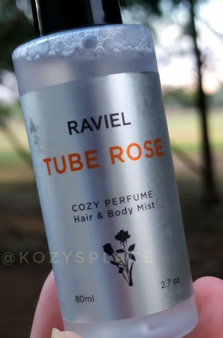 라비엘 RAVIEL 코지 퍼퓸 헤어 &amp; 바디 미스트 스프레이 2.7 fl oz(80ml), 릴리 머스크/튜브 로즈 — 1점을 준 리뷰어가 2022년 8월 올린 사용 사진