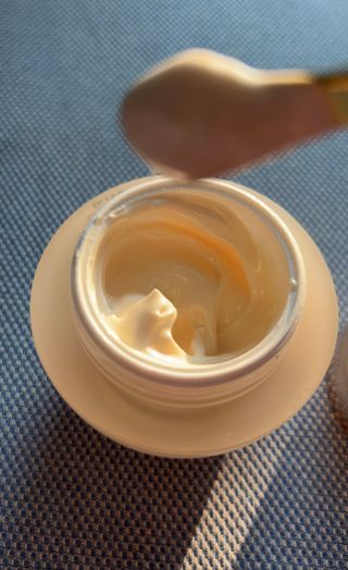 Jutanhak 안티에이징 멜라 크림 50ml / 1.69oz 잡티 &amp; 다크 스팟 케어 하이드레이팅 크림 — 5점을 준 리뷰어가 2023년 7월 올린 사용 사진
